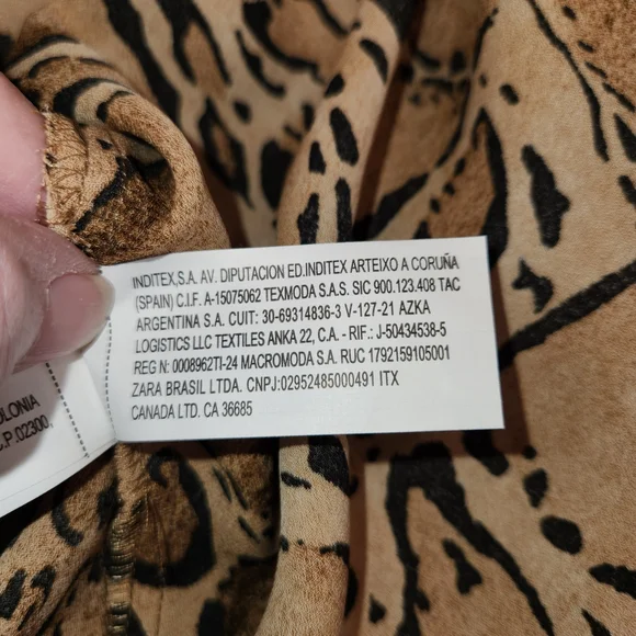 NWT Zara Animal Print Lace Up Front Ruffle Top Size L Long Sleeves Black/Brown - Picture 13 of 16